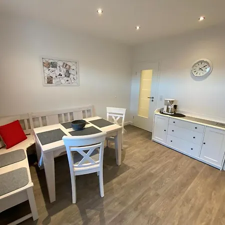 Sterl 13 Apartment *